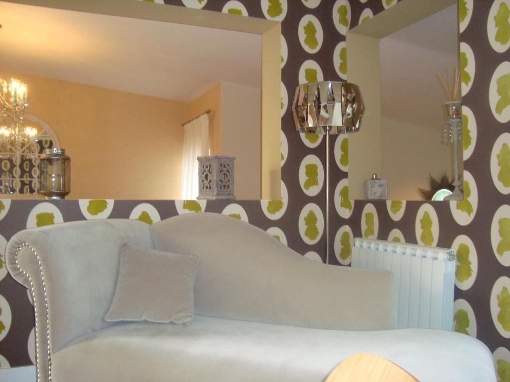 El Jardin De Vikera Guest House San Andres de Montejos Luaran gambar
