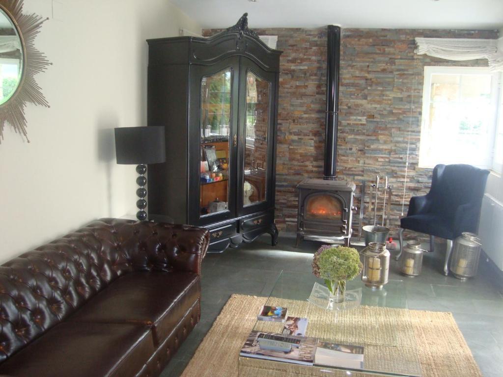 El Jardin De Vikera Guest House San Andres de Montejos Luaran gambar